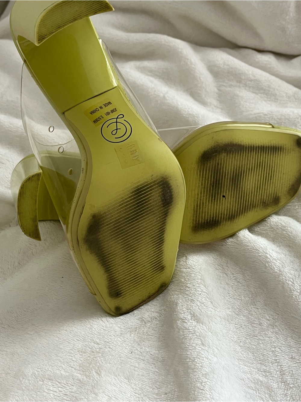 Chinese Laundry Clear Strap Neon Green Block Heel Sandals - Picture 2 of 6